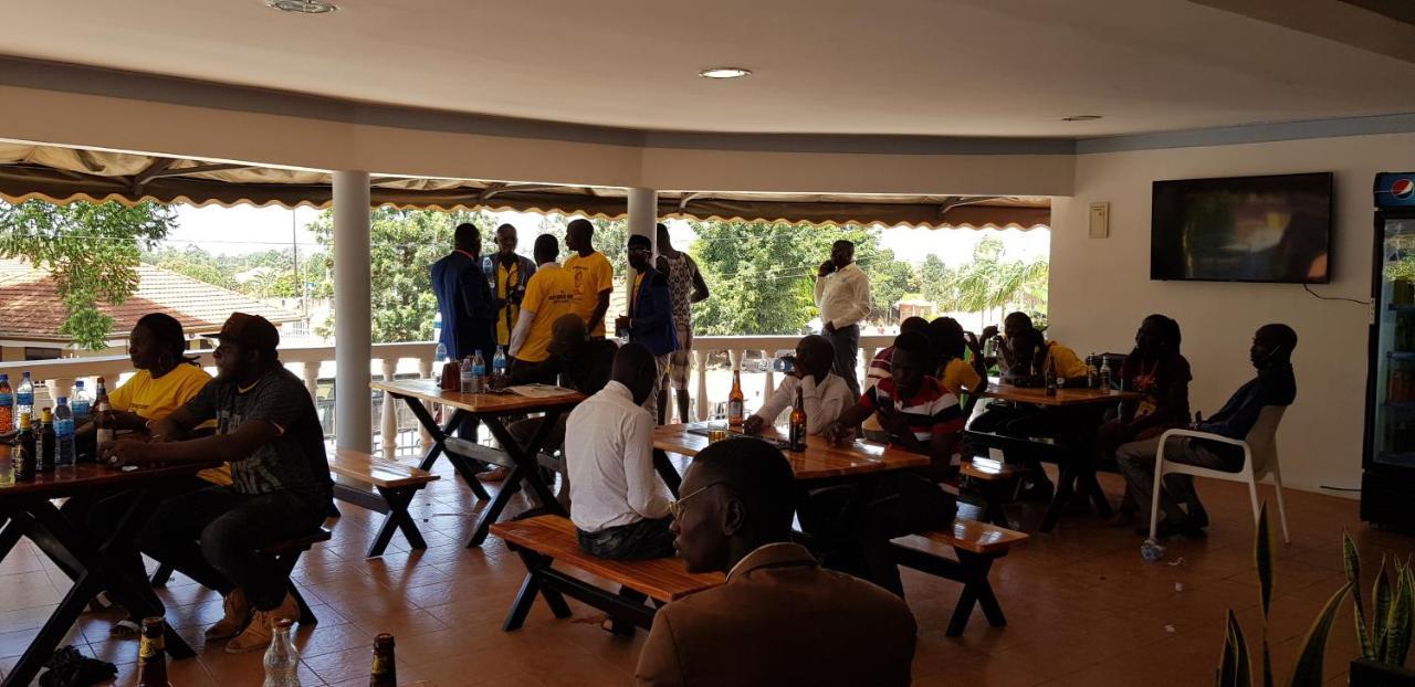 Northern Pearl Gulu Exterior foto
